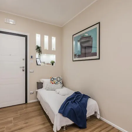 The Best Rent - Modern Three-Bedroom Apartment A Few Steps From The Colosseum Exterior photo