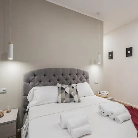 The Best Rent - Modern Three-Bedroom Apartment A Few Steps From The Colosseum Exterior photo