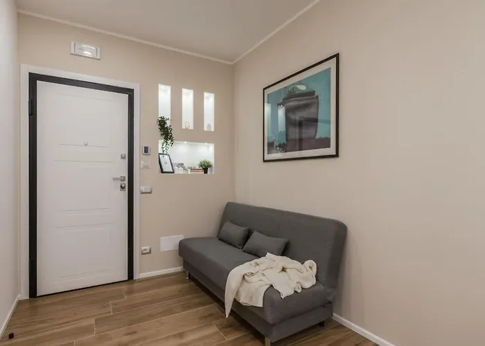 The Best Rent - Modern Three-Bedroom Apartment A Few Steps From The Colosseum